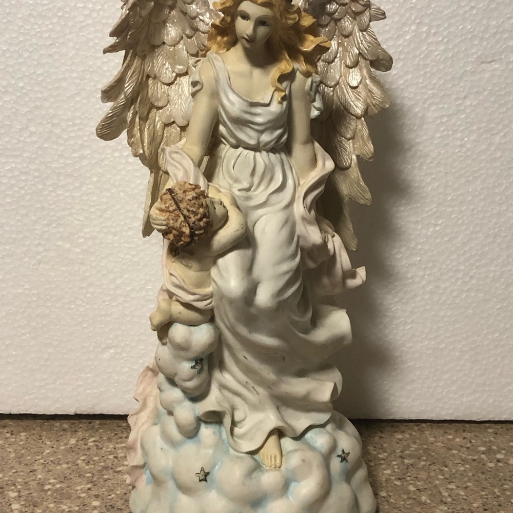 Angel Figurine By Granville House Collection Music Box “Amazing Grace”